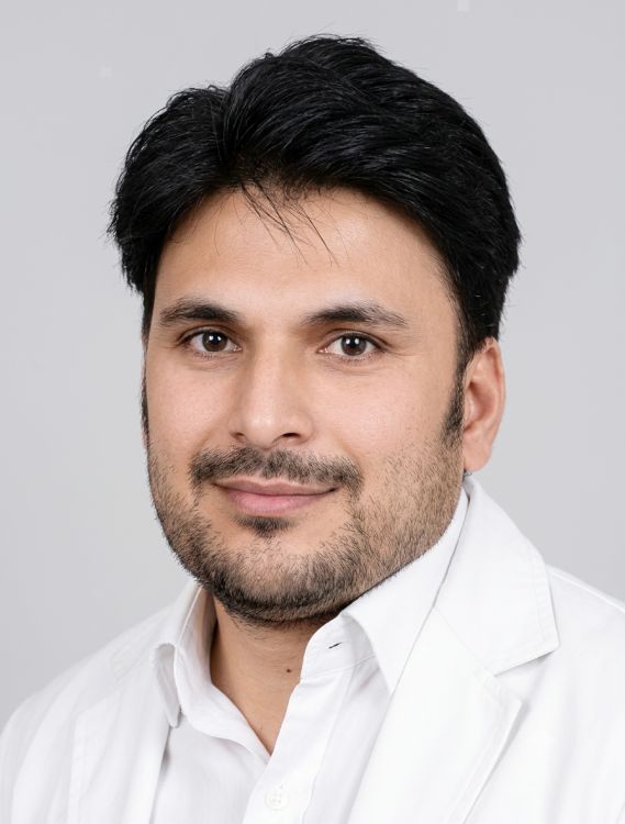 Dr. Sachin Chaudhary (MD, Gold Medalist)